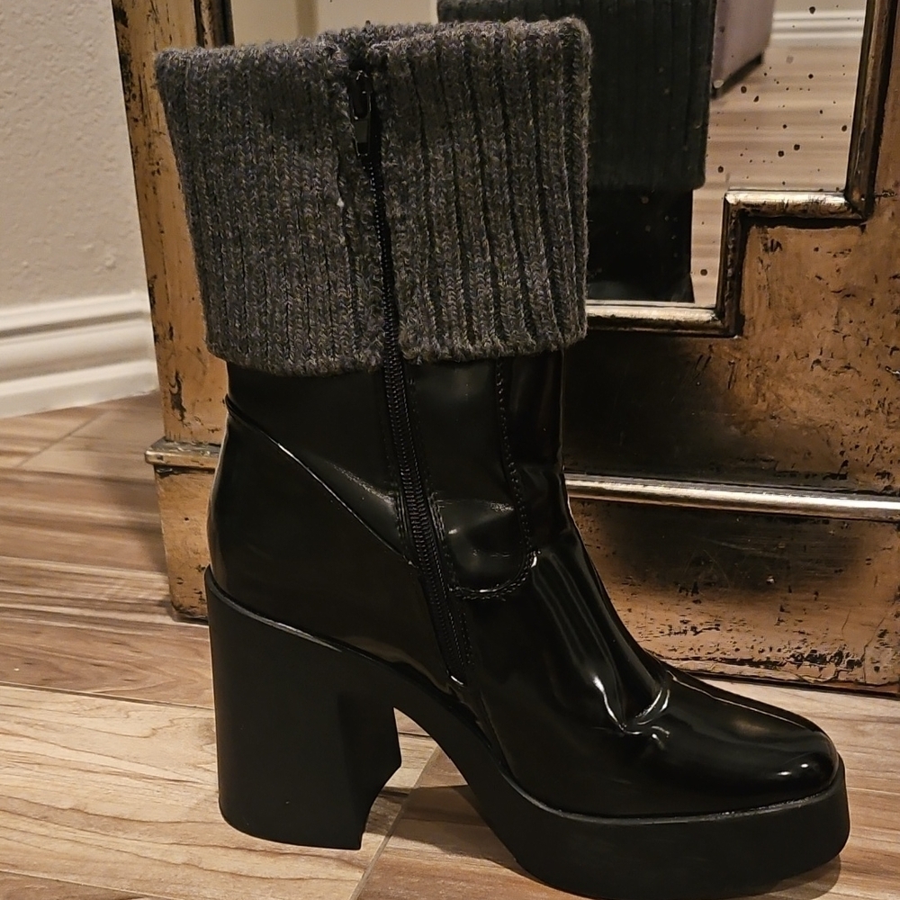 Sweater Cuffed Platform Rain Boots - Picture 4 of 8